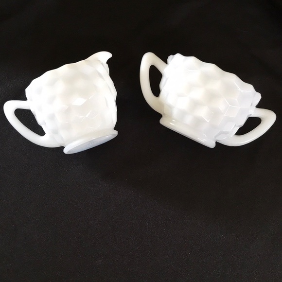 Vintage MILK GLASS Raised Cube CREAM~SUGAR Set - Picture 1 of 7